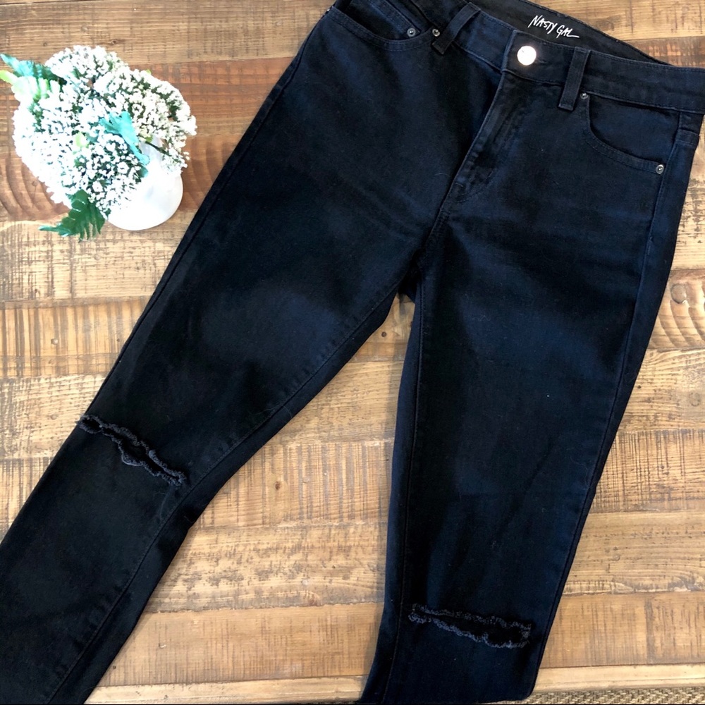 Nasty Gal black “Renegade” skinny jeans (A) - Picture 9 of 11